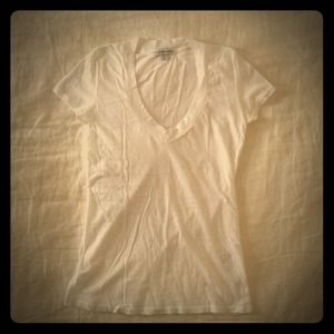 RESERVED   Genuine James Perse V-neck tee in optic