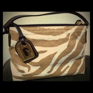 Dooney and Bourke Pouchette - RESERVED!!!