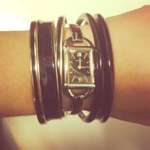 Fossil watch in black