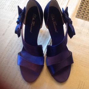 Lulu Townsend satin heels.