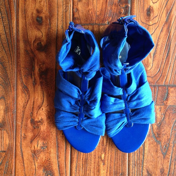 Zara trf shoes size 40.