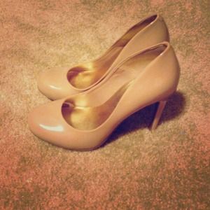 Jessica Simpson Nude Heels