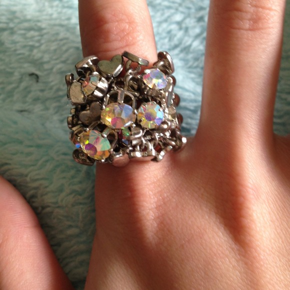Hearts & Rhinestones Ring - Picture 2 of 3
