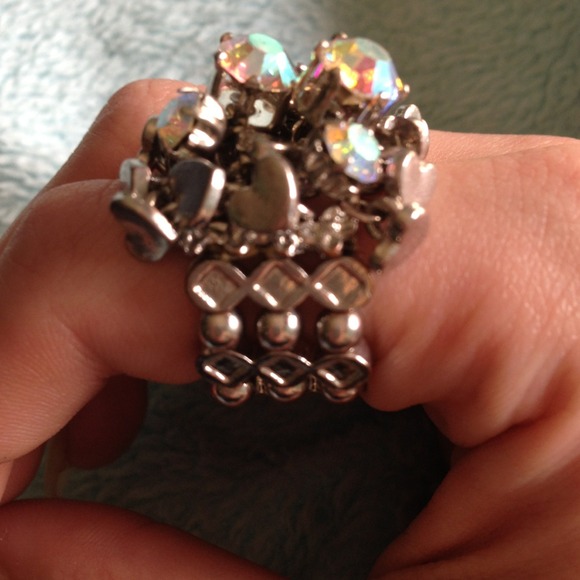Hearts & Rhinestones Ring - Picture 3 of 3