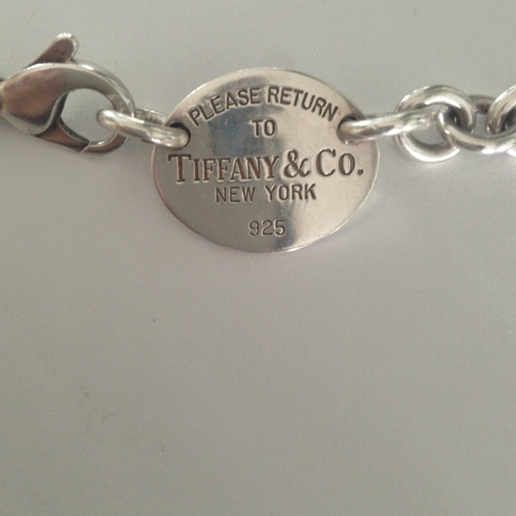 Return to Tiffany Necklace - Picture 2 of 4