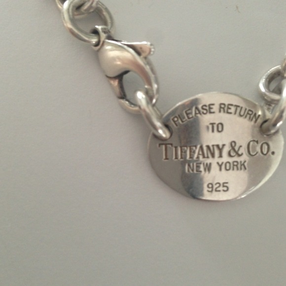 Return to Tiffany Necklace - Picture 3 of 4