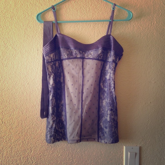 ❤❤SOLD❤❤Large gray lace top with polka dots NWOT