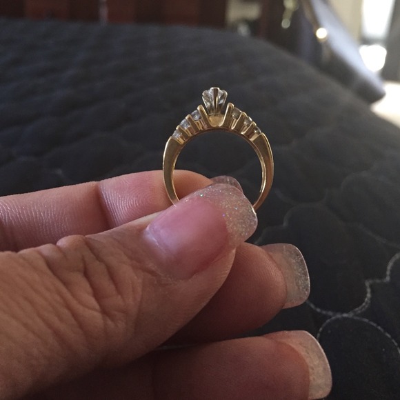 Diamond ring - Picture 3 of 4
