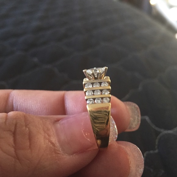 Diamond ring - Picture 4 of 4