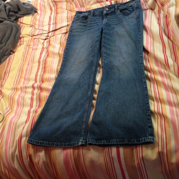 🌺🌸SOLD🌸🌺🌷 American Eagle jeans💐