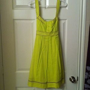 Super cute Jessica Simpson dress