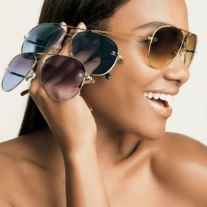 Chanel Aviator Sunglasses CC logo Silver & purple