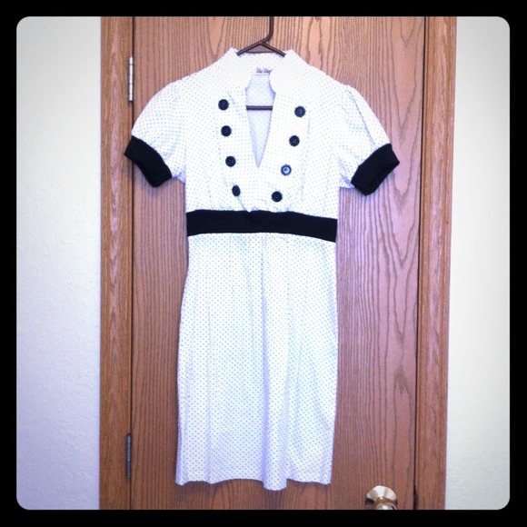 Retro Dress - Picture 1 of 2