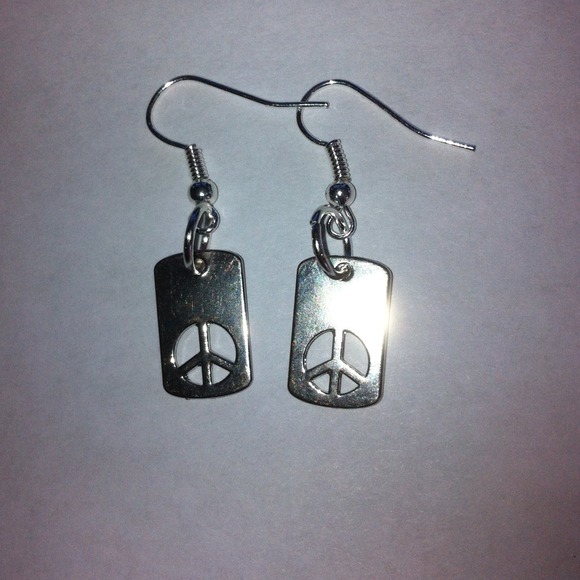 Shiny lightweight peace sign earrings