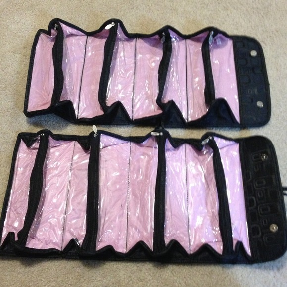 Set of identical make up / travel cases RESERVED