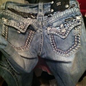 Sz24 miss me .Super stretchy and gives great butt!