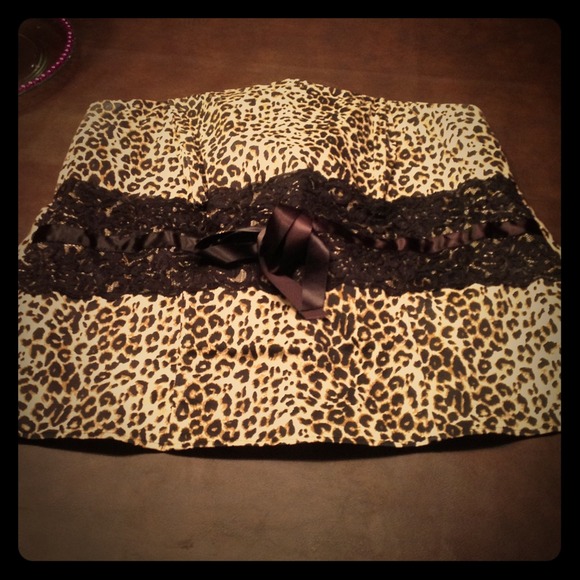 Leopard tube top and ivory blouse