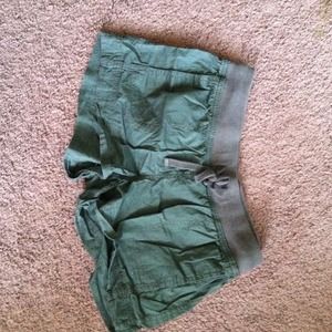 Cami green shorts