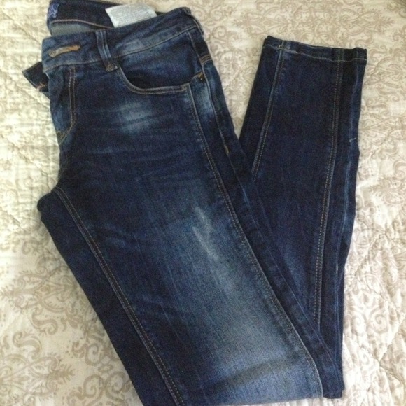 BERSHKA euro jeans