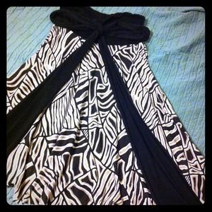Funky Black & White "7-Way Dress"