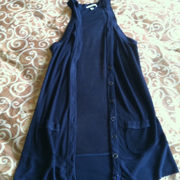 Sleeveless Cardigan
