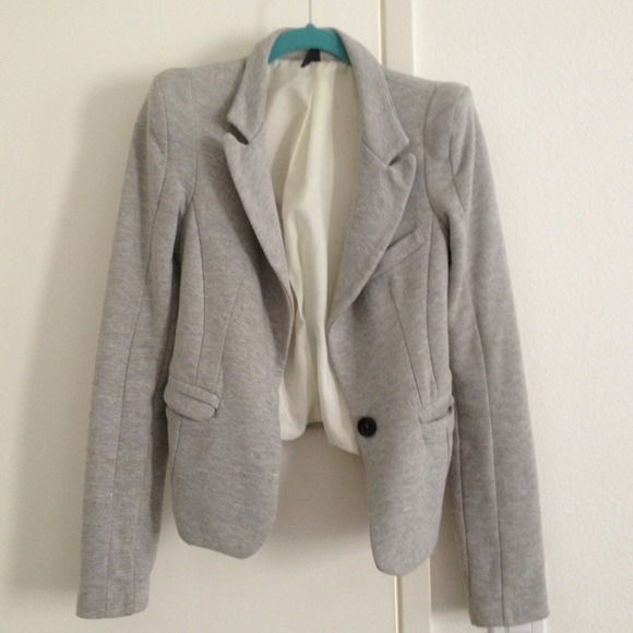 ❌SOLD TO DREA❌ Bershka Zara grey blazer S