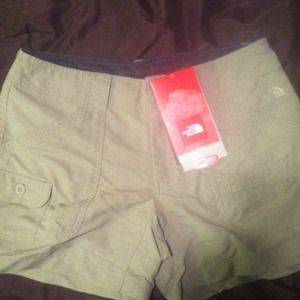 North face light hiking shorts