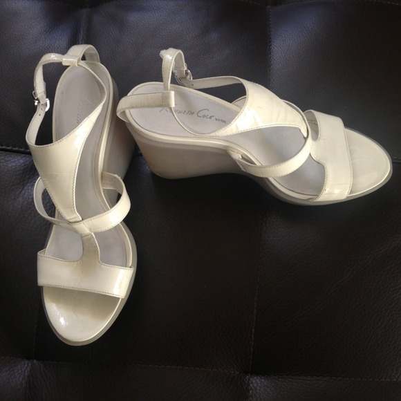 🙅BUNDLED🙅 patent Kenneth Cole wedges