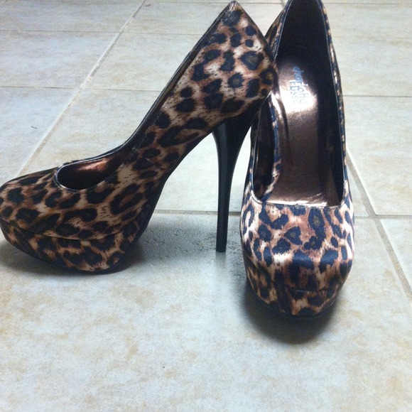 ⭐REDUCED⭐Charlotte Russe leopard print pumps