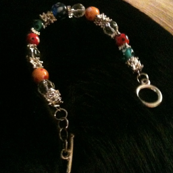 Cute little bracelet - Picture 1 of 3