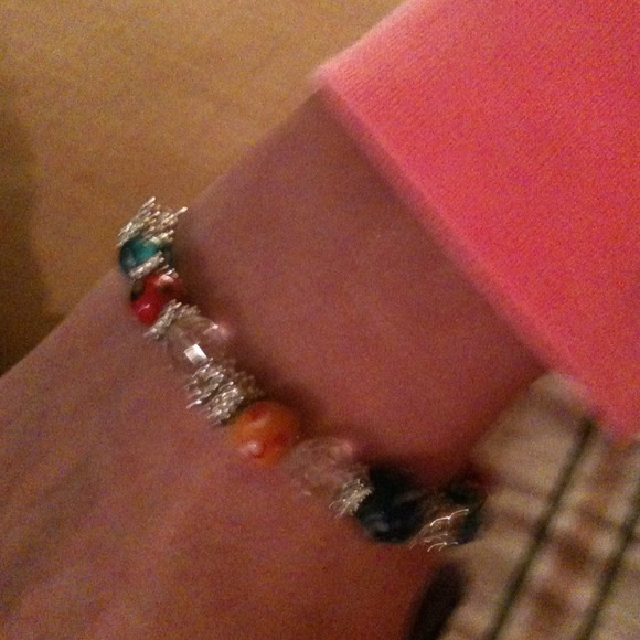 Cute little bracelet - Picture 3 of 3