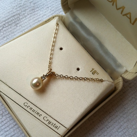 Crystal and pearl charm - Picture 2 of 2