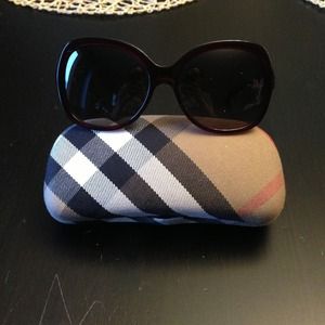 Sold! Burberry Sunglasses