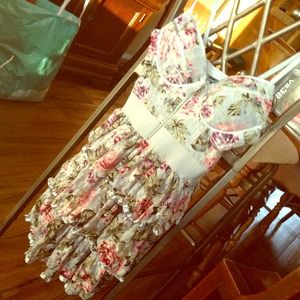 RESERVED for @mulleralaina  - Floral lace dress 🌸