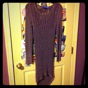 Lovely Vera wang sweater shirt.