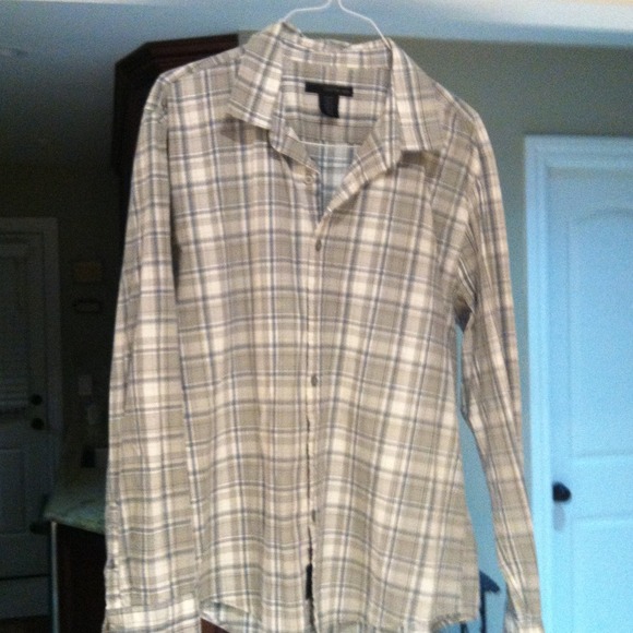 Green  button down long sleeve mens