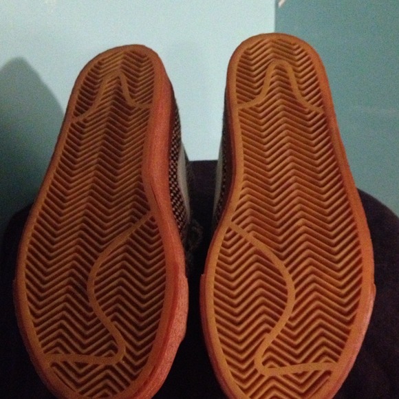 Women's rare Nike shoes - Picture 4 of 4