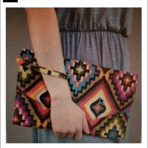 Tribal Clutch