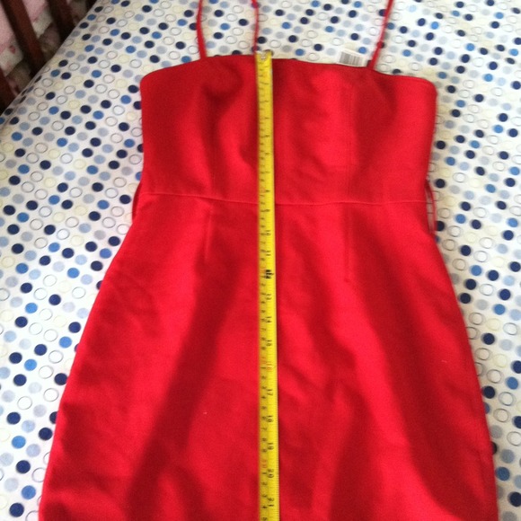 RED DRESS - Picture 2 of 4