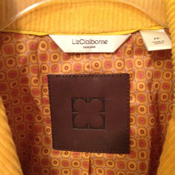 ✨JUST REDUCED✨Liz Claiborne Corduroy Jacket/Blazer - Picture 2 of 3