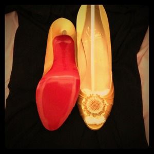 Christian Louboutin  heels NWT