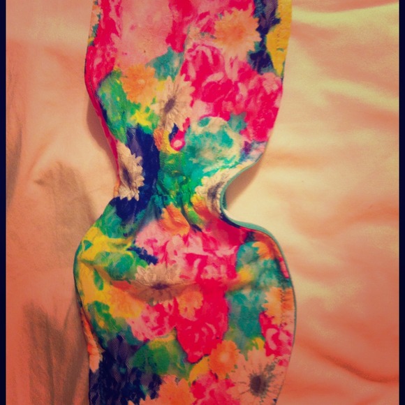 Floral print VS bandeau - Picture 1 of 1