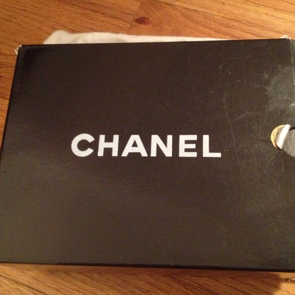 ⛔️⛔️⛔️SOLD SOLD Authentic vintage Chanel purse - Picture 4 of 4