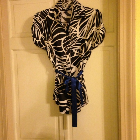 BCX top with belt - Picture 2 of 3