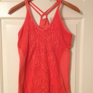 Zella athletic top. Size: Large