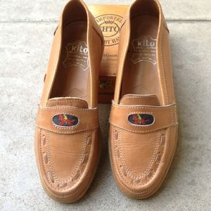 A must have Adorable Vintage leather loafers!!
