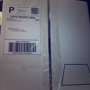 Shipped out! TRADE❤❤