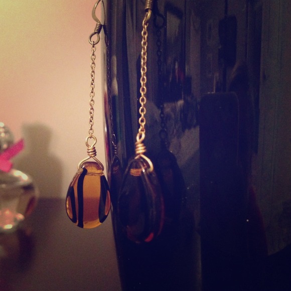 💗Only $1 w/ purchase💗Drop dangle earrings. - Picture 1 of 1