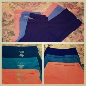 Bundle of three Vera Wang Capri jeggings