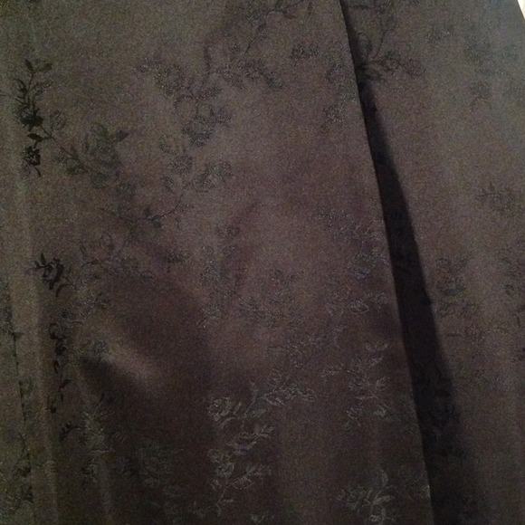 Junior Formal Dress - Picture 3 of 3